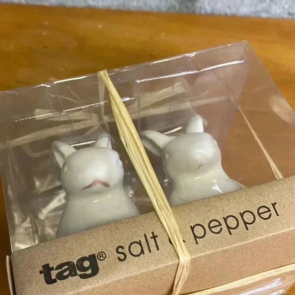 Tag Bunny‎ salt & pepper shaker set new in box - Picture 12 of 12